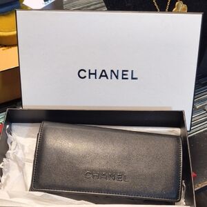 CHANEL BLACK LEATHER SUNGLASS CASE W AUTHENTIC BOX